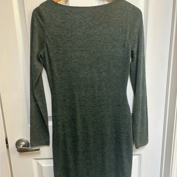 Elegant Gray Wool Blend Women's Stretchy Rouched Sheath Dress - Picture 2 of 7